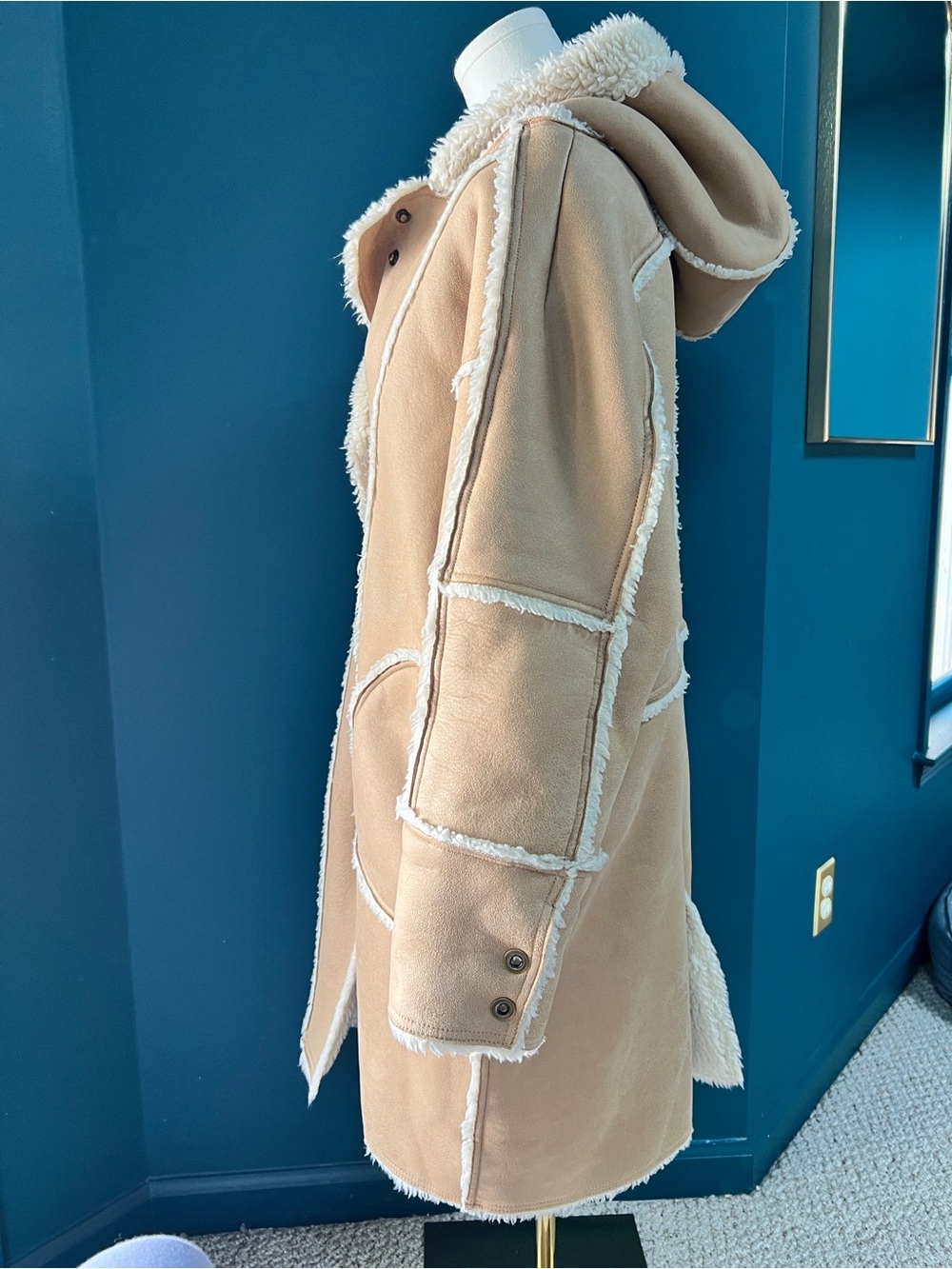 Anthropologie x Pilcro Hooded Sherpa Coat. Camel and Cream. Size Petite Small - Picture 6 of 14